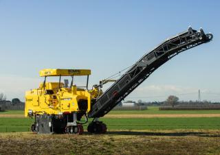 Finisoare de asfalt pe șenile Bomag BM 1200/30