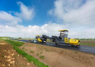 Finisoare de asfalt pe șenile Bomag BMF 2500 S FLEXMIX