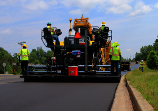 Finisoare de asfalt pe șenile Bomag CR 1030 T