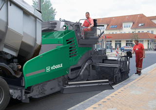 Finisoare de asfalt pe șenile Vögele Super 1800-3i SprayJet
