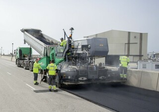 Finisoare de asfalt pe șenile Vögele Super 1800-3i SprayJet