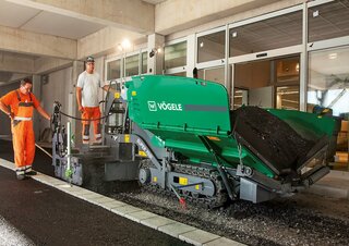 Finisoare de asfalt pe șenile Vögele Super 700i
