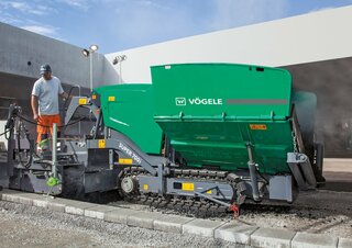 Finisoare de asfalt pe șenile Vögele Super 700i