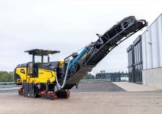 Freze de asfalt Bomag BM 2000/65