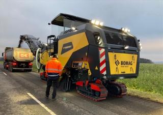 Freze de asfalt Bomag BM 2200/65