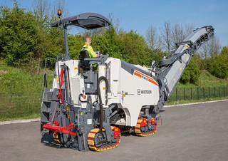 Freze de asfalt Wirtgen W 100 CF