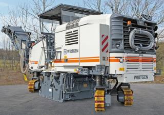 Freze de asfalt Wirtgen W 200 Hi