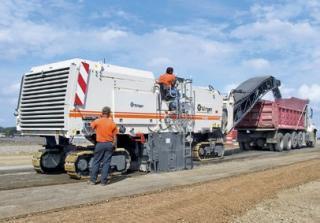Freze de asfalt Wirtgen W 2100