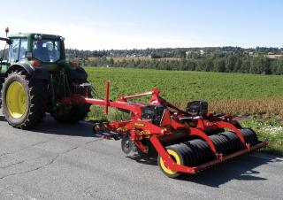 Grape cu disc-zinc Väderstad Carrier 300