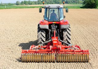 Grape cu disc-zinc Väderstad Carrier X 525