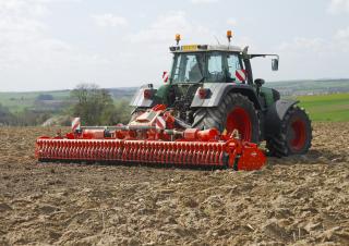 Grape de putere Kuhn HR 6040 R 