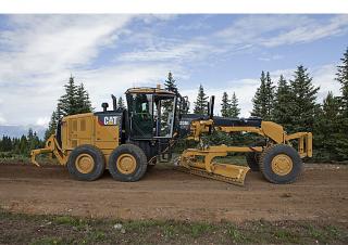 Gredere Caterpillar 120M2
