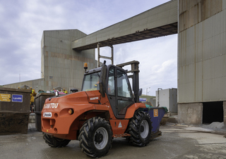 Încărcătoare cu furcă pentru teren accidentat Manitou M 50-2