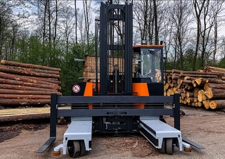Stivuitoare cu încărcare laterală Încărcătoare laterale electrice Hubtex MaxX 45 EL