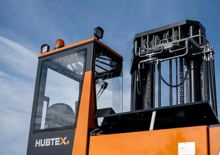 Stivuitoare cu încărcare laterală Încărcătoare laterale electrice Hubtex MaxX 45 EL