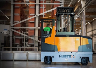 Stivuitoare cu încărcare laterală Încărcătoare laterale electrice Hubtex Phoenix