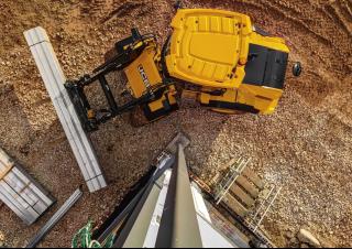 Încărcătoare pe roți JCB 411 HT