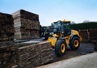 Încărcătoare pe roți JCB 417 HT