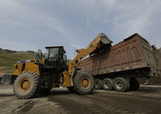 Încărcătoare pe roți SEM 656D