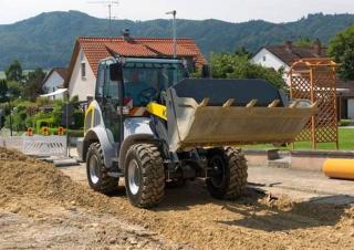 Încărcătoare pe roți Kramer 8075