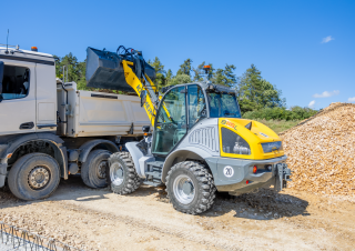 Încărcătoare pe roți Kramer 8115L