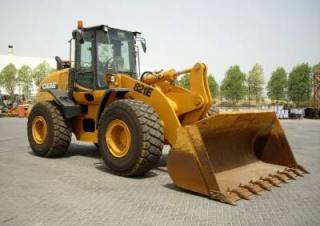 Încărcătoare pe roți Case 821 E
