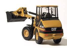 Încărcătoare pe roți Caterpillar 906