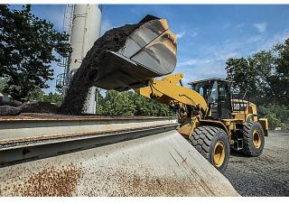 Încărcătoare pe roți Caterpillar 950M
