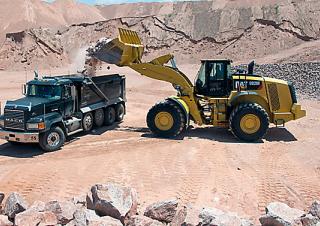 Încărcătoare pe roți Caterpillar 982M