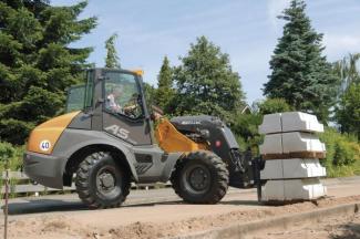 Încărcătoare pe roți Mecalac AS 700