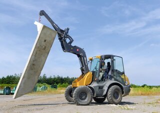Încărcătoare pe roți Mecalac AS900