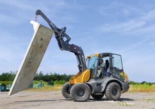 Încărcătoare pe roți Mecalac AS900