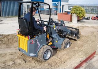 Încărcătoare pe roți Giant D 204 SW
