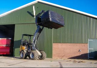 Încărcătoare pe roți Giant D 337 T
