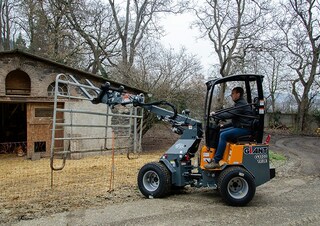 Încărcătoare pe roți Giant G1100 Tele
