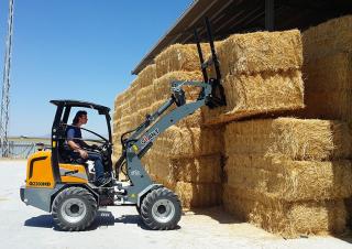 Încărcătoare pe roți Giant G2200HD