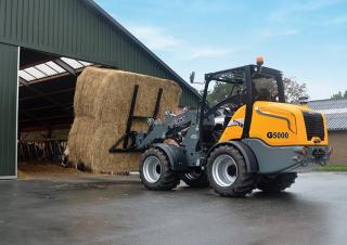Încărcătoare pe roți Giant G5000