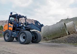 Încărcătoare pe roți Giant G5000 X-tra