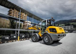 Încărcătoare pe roți Liebherr L 504 Compact