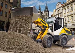 Încărcătoare pe roți Liebherr L 506 Compact