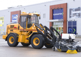Încărcătoare pe roți Ljungby L 9 