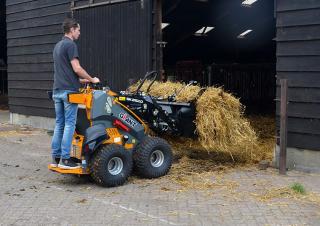 Încărcătoare pe roți Giant SK252D