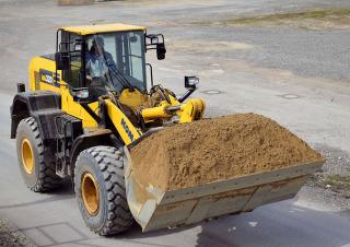 Încărcătoare pe roți Komatsu WA320-8E0