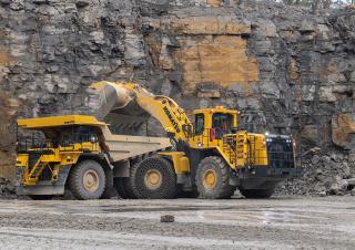 Încărcătoare pe roți Komatsu WA900-8E0