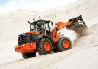 Încărcătoare pe roți Hitachi ZW 150
