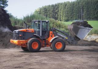Încărcătoare pe roți Hitachi ZW 180 PL