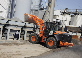 Încărcătoare pe roți Hitachi ZW140-5B
