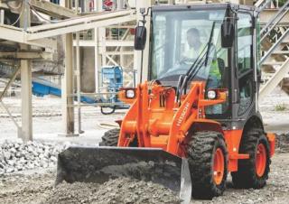 Încărcătoare pe roți Hitachi ZW30-5B