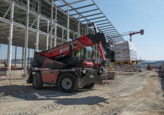 Încărcătoare telescopice cu structură superioară Manitou MRT-X 1845