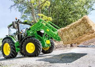 Încărcător frontal John Deere 643R